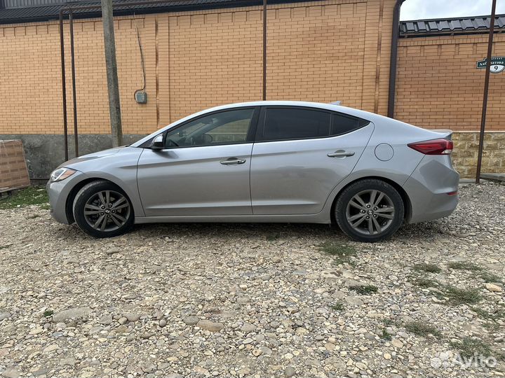 Hyundai elantra фары 2016