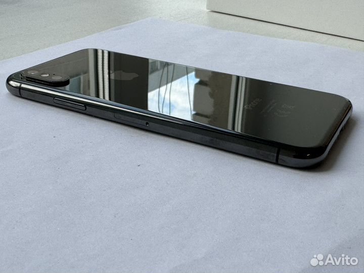 iPhone Xs, 256 ГБ