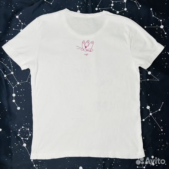 Белая футболка с принтом