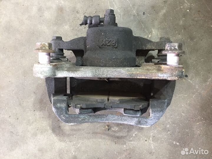 Мазда 6 Суппорт передний Лев