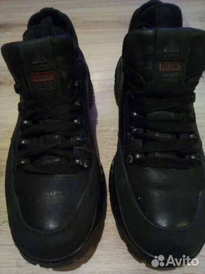 Мужские сандали р42.Кепки мужские