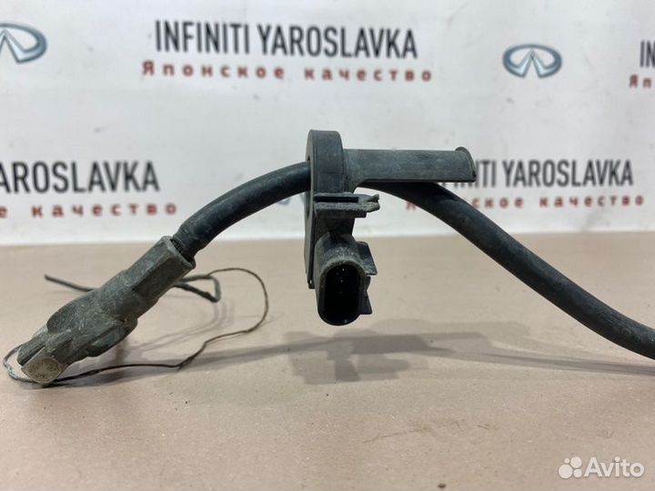 Минусовая клемма Opel Astra J 1.4T 2012