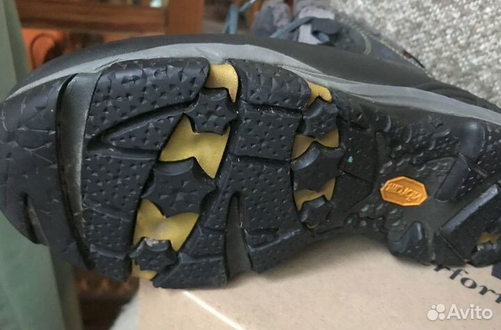 Ботинки горные женские 38 размер