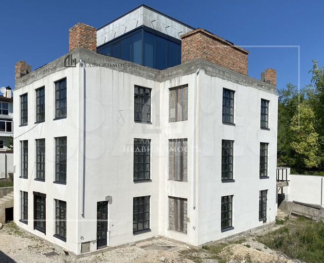 Дом 520 м² на участке 10,4 сот.