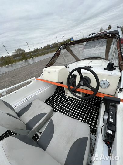 Лодка Laker 410