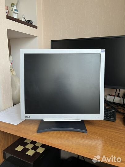 Монитор Benq 17 дюймов Q7T4