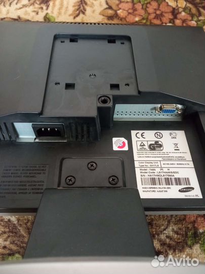 Монитор samsung