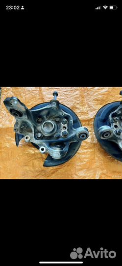 Задний кулак со ступицей accord 8