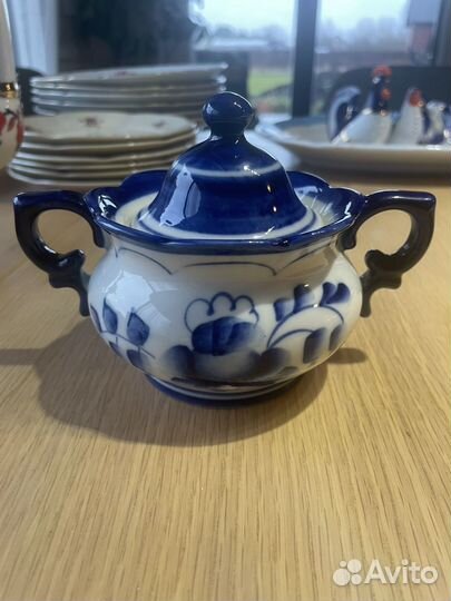 Сахарница гжель