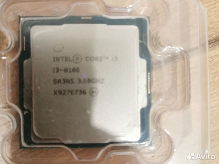 Процессор i3 8100