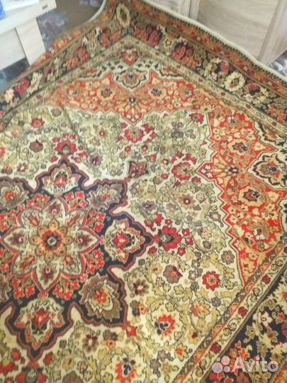 Продам ковёр 2х3. Шерсть, состояние отличное