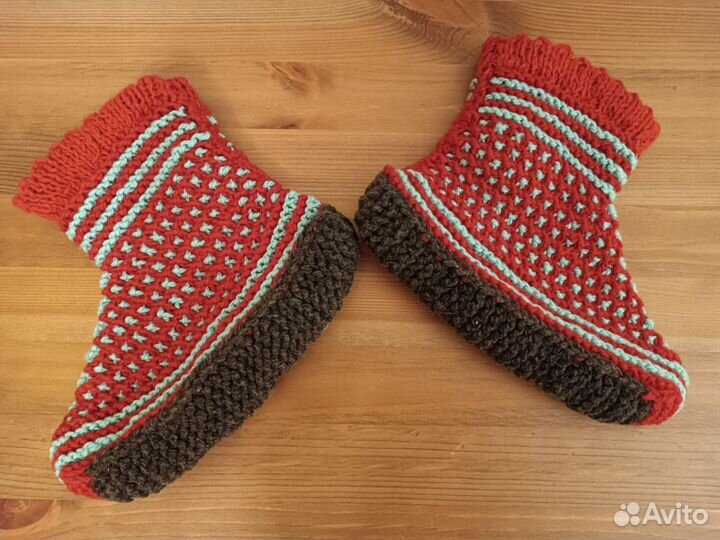 Вязанные новые носки (тапочки) ручной работы