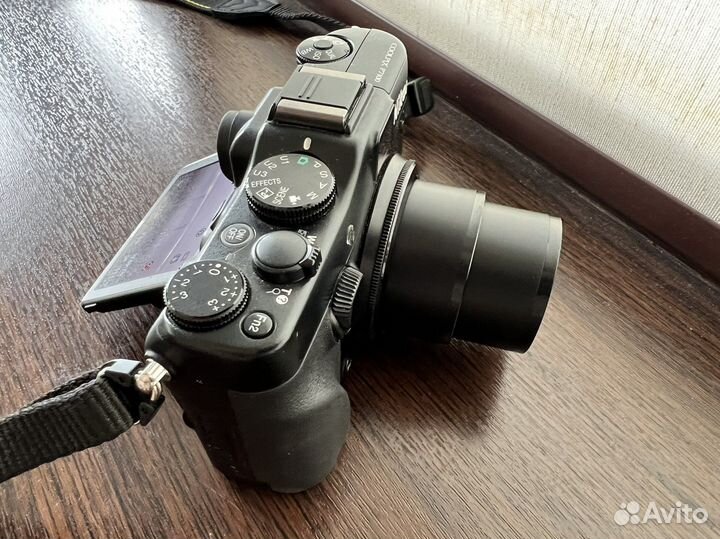 Фотоаппарат Nikon p7100