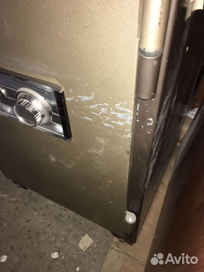 Сейф огнестойкий