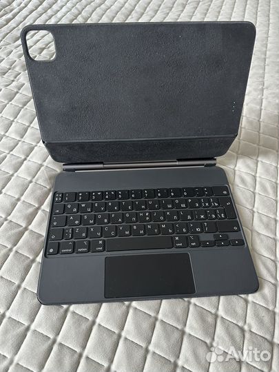 Apple Magic Keyboard для iPad Pro 11