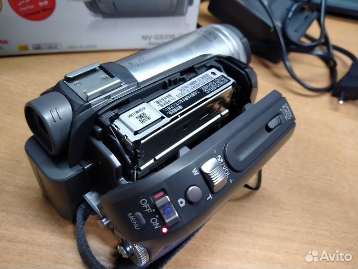 Видеокамера Panasonic NV-GS330