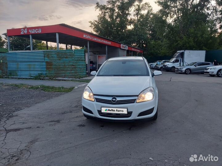 Opel Astra 1.8 AT, 2011, 220 000 км