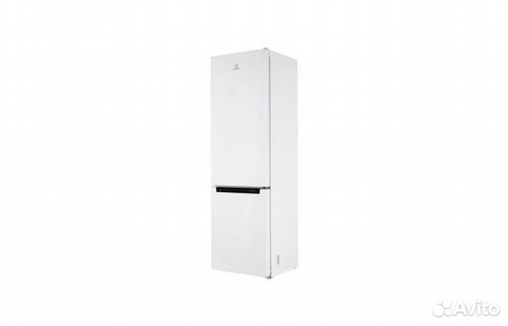 Холодильник Indesit DS4200W