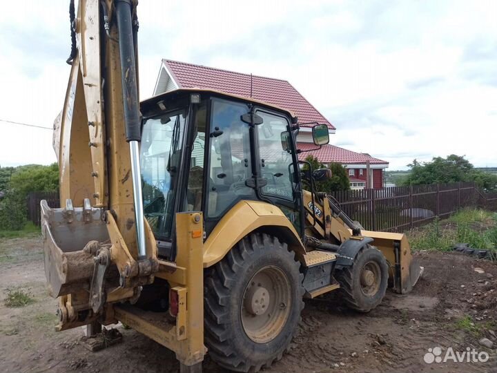 Экскаватор-погрузчик CAT 426F2, 2021