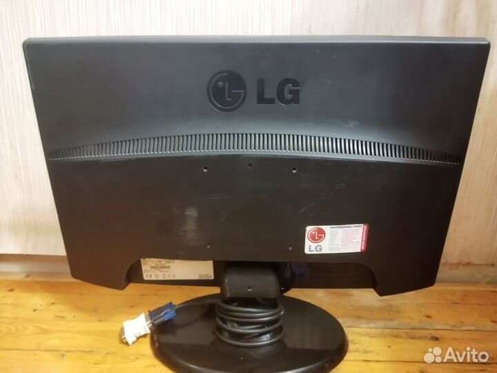 Lg flatron w2243s