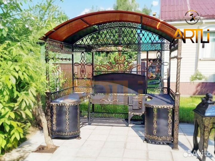 Кованый большой мангал с крышей 