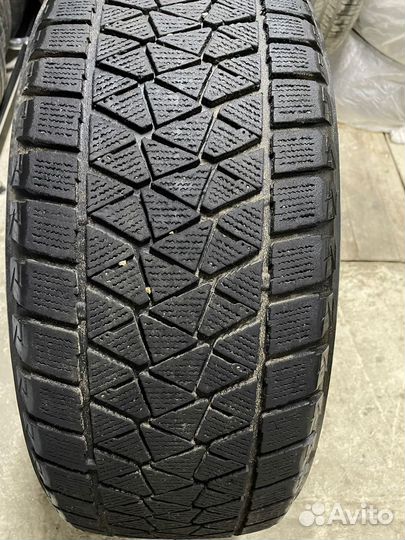 Bridgestone Blizzak DM-V2 245/55 R19