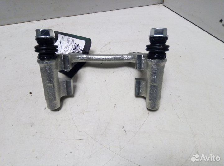 Скоба суппорта заднего Audi A4 B5 1994-2001