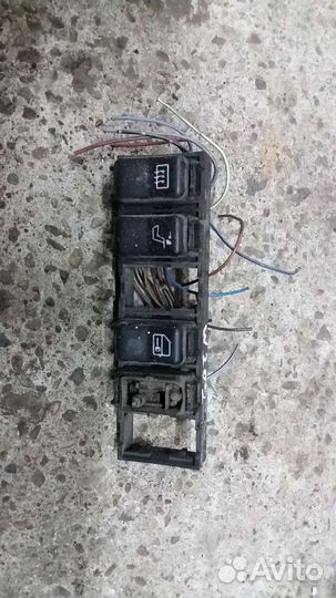 Кнопки с аварийкой mb w202