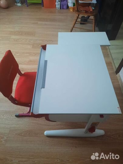 Детская мебель. растущая парта деми