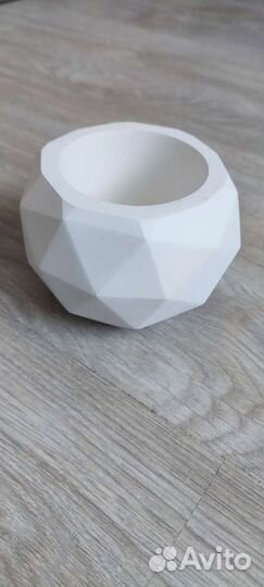 Кашпо для цветов