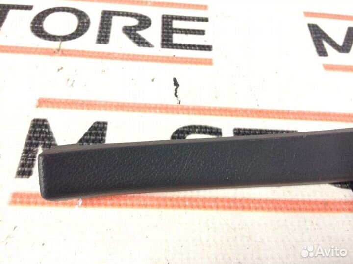 Обшивка стойки передняя левая Volkswagen Touareg