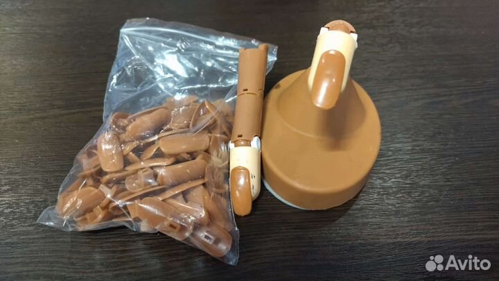 Тренировочный палец для маникюра