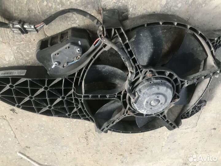 Вентилятор радиатора Nissan Navara D40 2005-2010