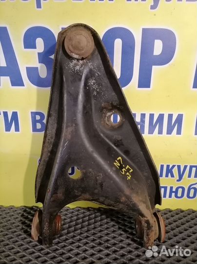 Рычаг передний левый Renault Logan