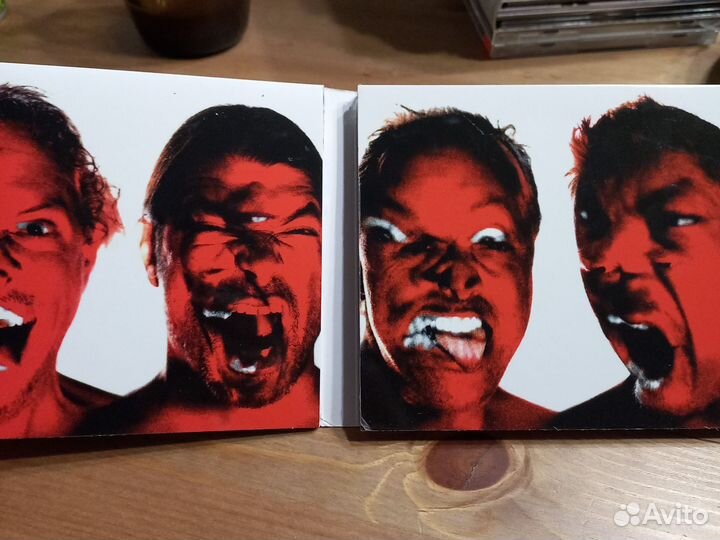 Metallica. Hardwired. TO self destruct