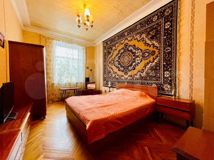 2-к. квартира, 69 м², 2/4 эт.