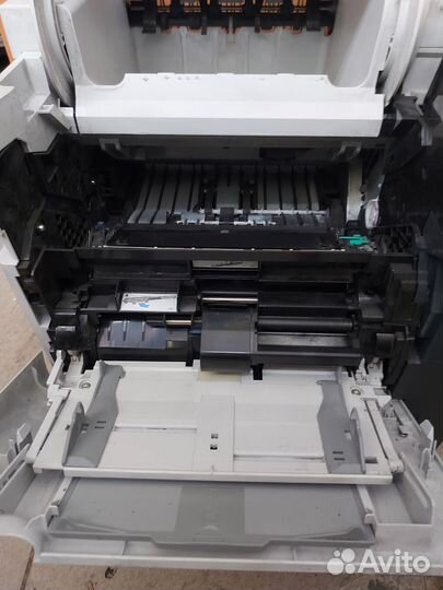 Принтер лазерный HP LJ 600 M601 на запчасти