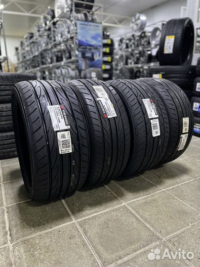 Yokohama Advan Fleva V701 275/35 R19 и 245/40 R19 102W