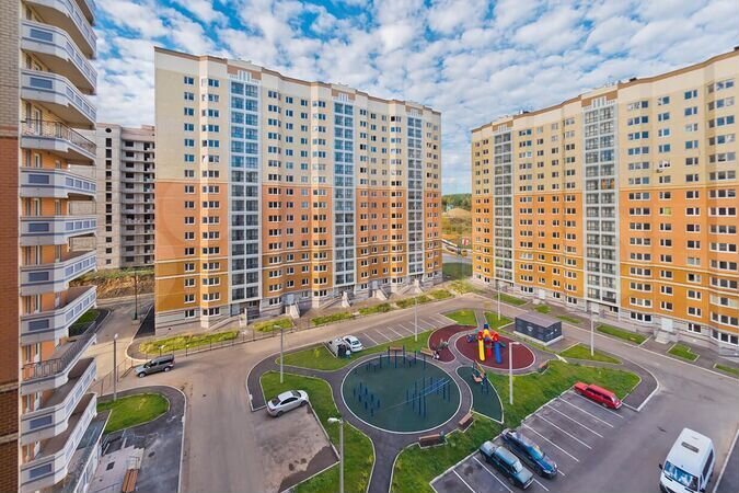 2-к. квартира, 58 м², 8/17 эт.
