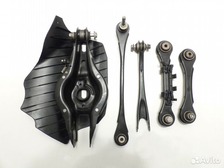 Задние рычаги левые BMW F20 F22 F30 F32 бмв
