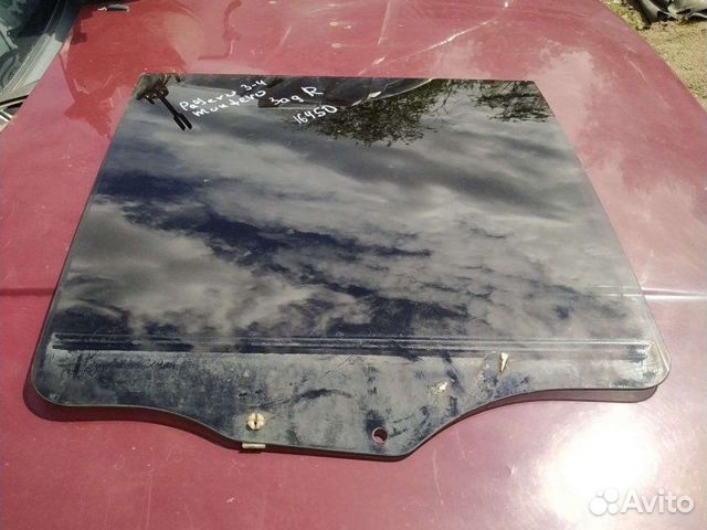 Стекло двери заднее правое Mitsubishi Pajero 3