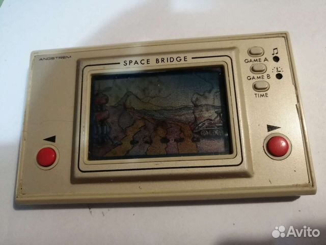 Игра на экране Электроника