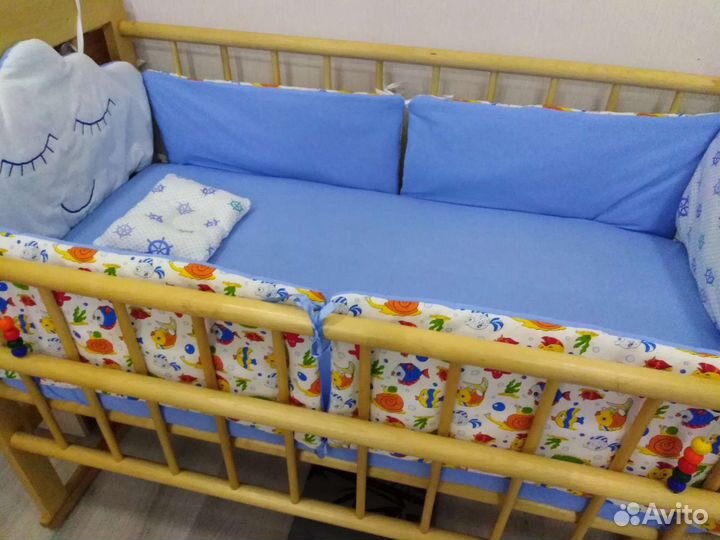Бортики и комплект белья в детскую кроватку