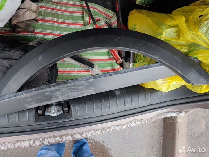Накладка двери и крыла переднего kia rio x-line