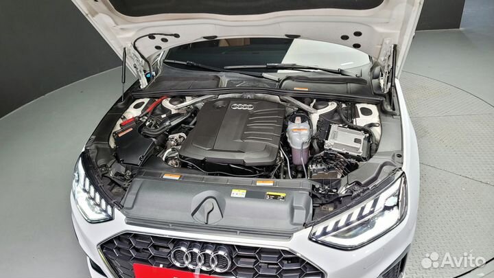 Audi A4 2.0 AMT, 2019, 101 700 км