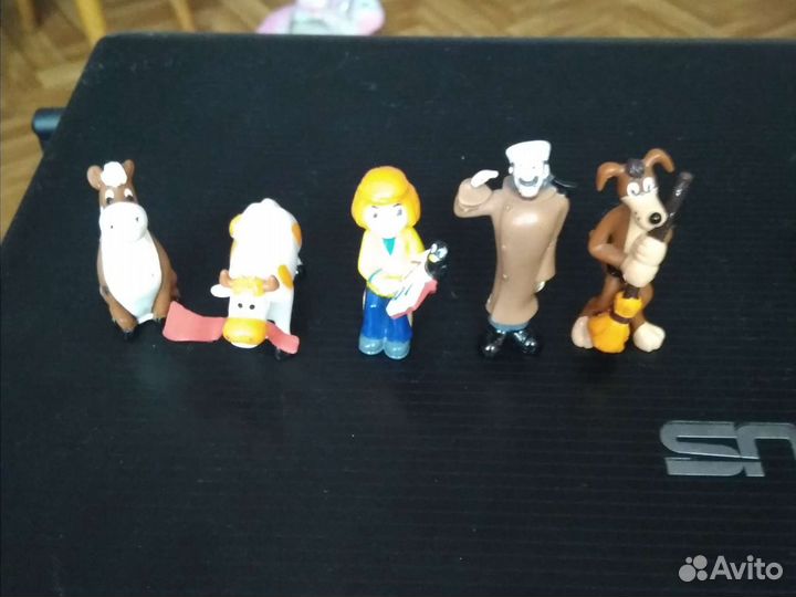 Игрушка из Киндер Сюрприза Простоквашино