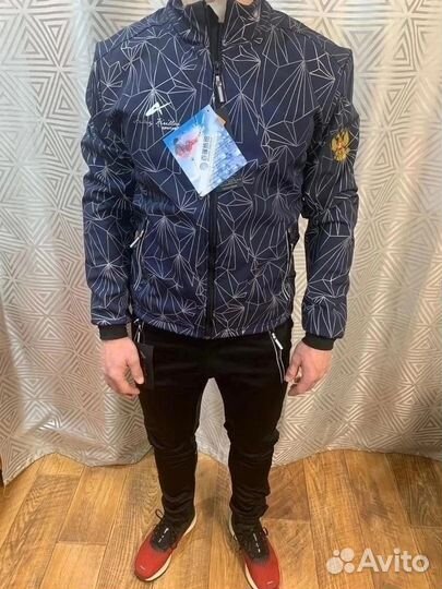 Тренировочный костюм