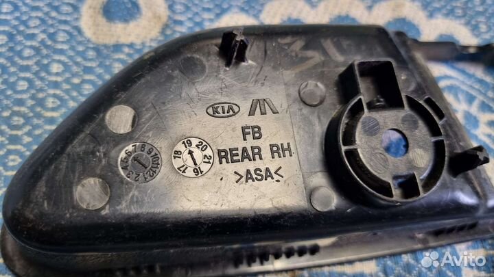 Накладка ручки задней правой двери Kia Rio 4 Рио