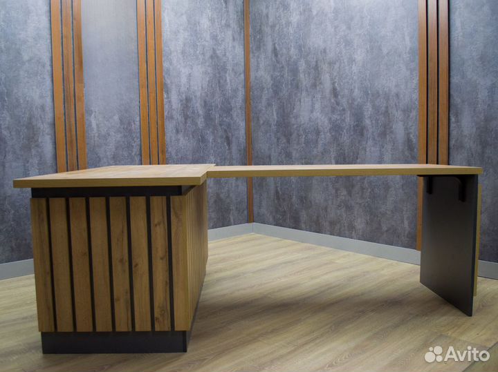 Стол руководителя