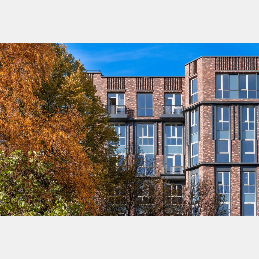 2-к. квартира, 79,6 м², 9/9 эт.